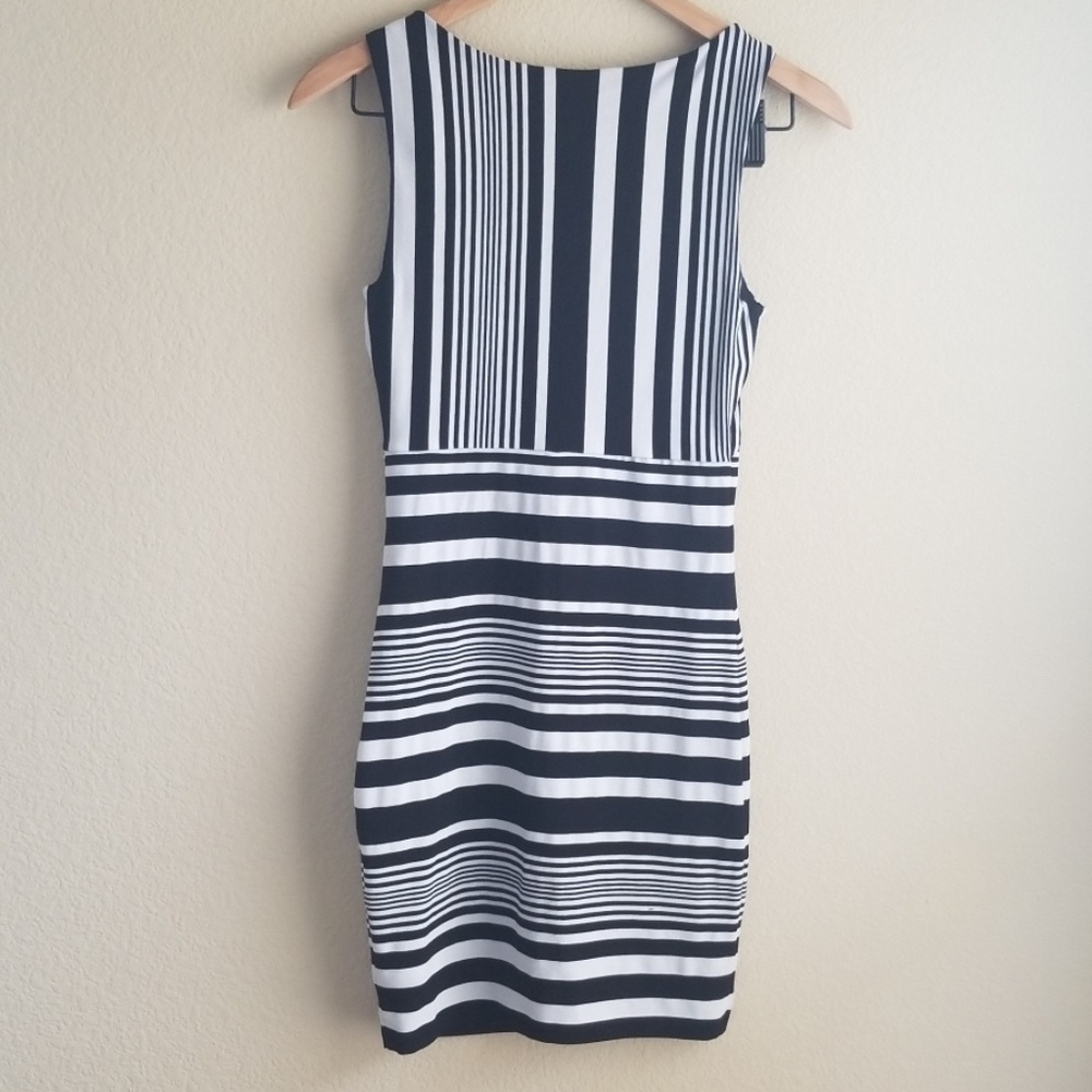 Bebe dress - Picture 2 of 2